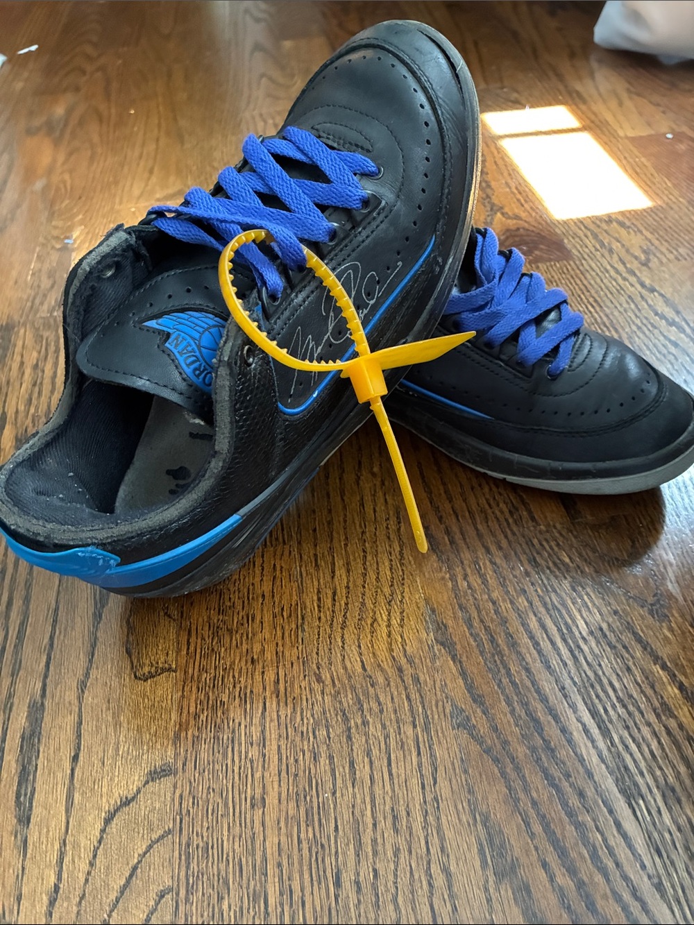 Air Jordan 2 Retro Low SP
Off-White